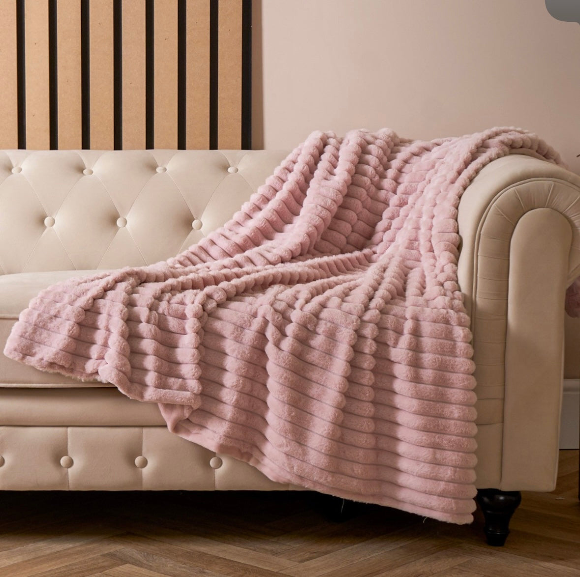 Faux Fur Thick Ribbed Throw