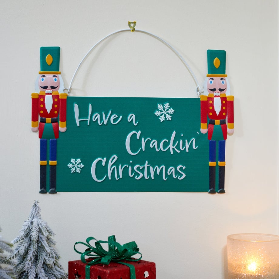 Crackin' Christmas Sign