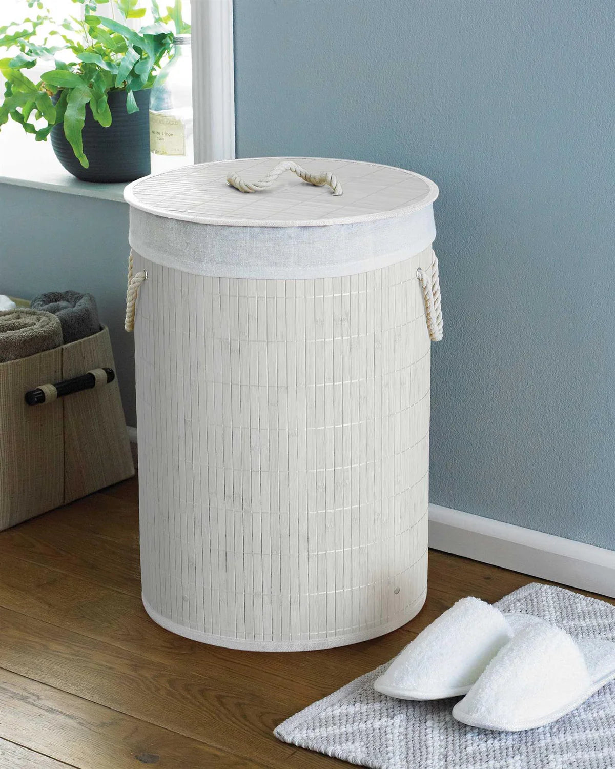 Round Bamboo Laundry Hamper with Lid, White
