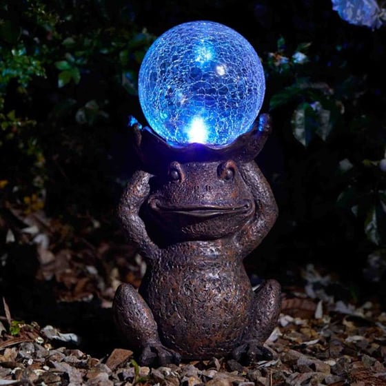 Solar Gazing Frog Figurine