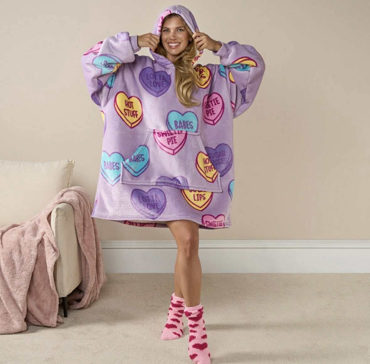 Candy Hearts Hoodie Blanket - Lilac