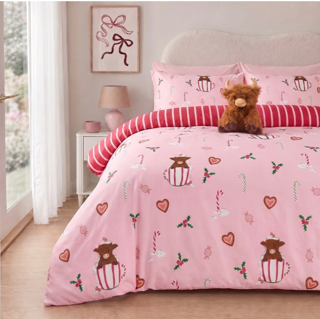 Highland Cow Christmas Print Reversible Duvet Cover Set