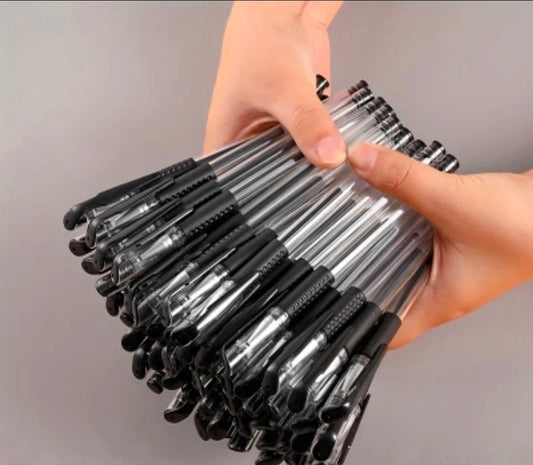 25 Black Pens